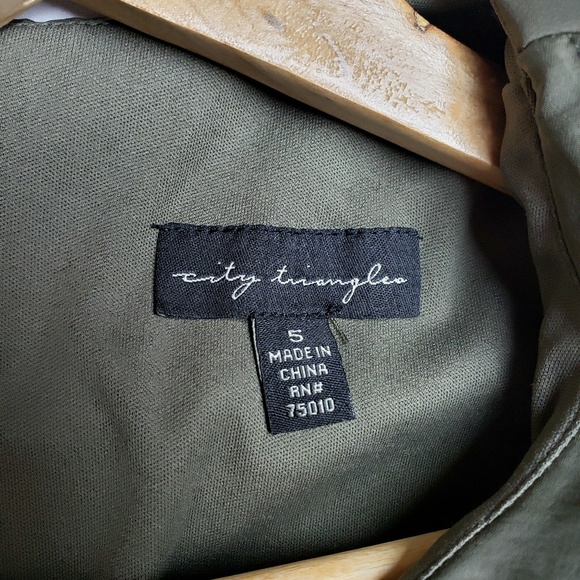 City Triangles | Olive green dress - Picture 4 of 6